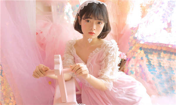 安庆供卵试管代怀生子多少钱？这一直是很多不孕不育家庭关注的话题。在中国，不孕不育的发生率越来越高，根据《中国不孕不育现状调研报告》显示，育龄夫妇的不孕不育率从20年前的3%增长至现在的12.5%-18.2%，患者人数高达6000万以上。在这样的背景下，许多家庭通过供卵试管来实现自己的生育梦想。那么，供卵试管代怀生子的费用到底是多少呢？